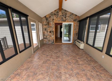 1805 Woodruff Avenue NW Massillon OH 44647