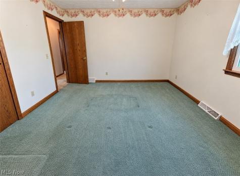 1805 Woodruff Avenue NW Massillon OH 44647