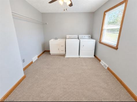 1805 Woodruff Avenue NW Massillon OH 44647