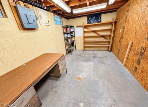 1805 Woodruff Avenue NW Massillon OH 44647