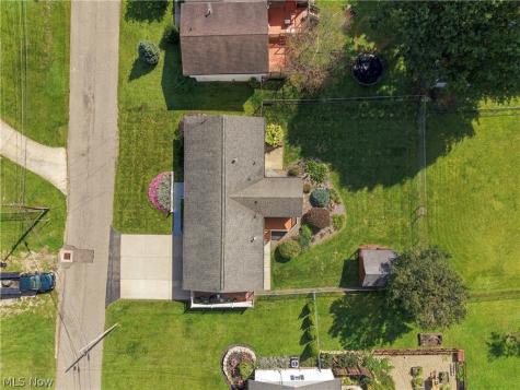 1805 Woodruff Avenue NW Massillon OH 44647