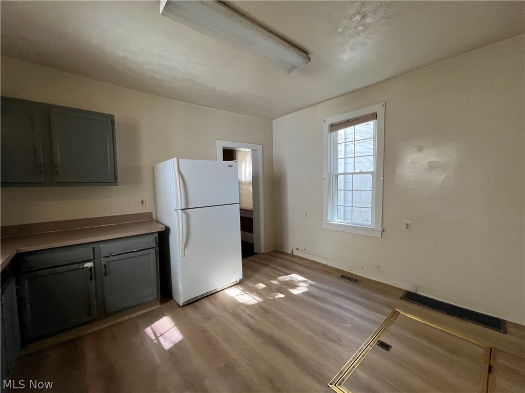 2164 W 45th Street Cleveland OH 44102