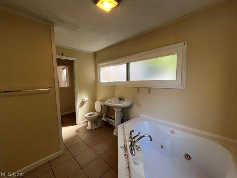 2164 W 45th Street Cleveland OH 44102