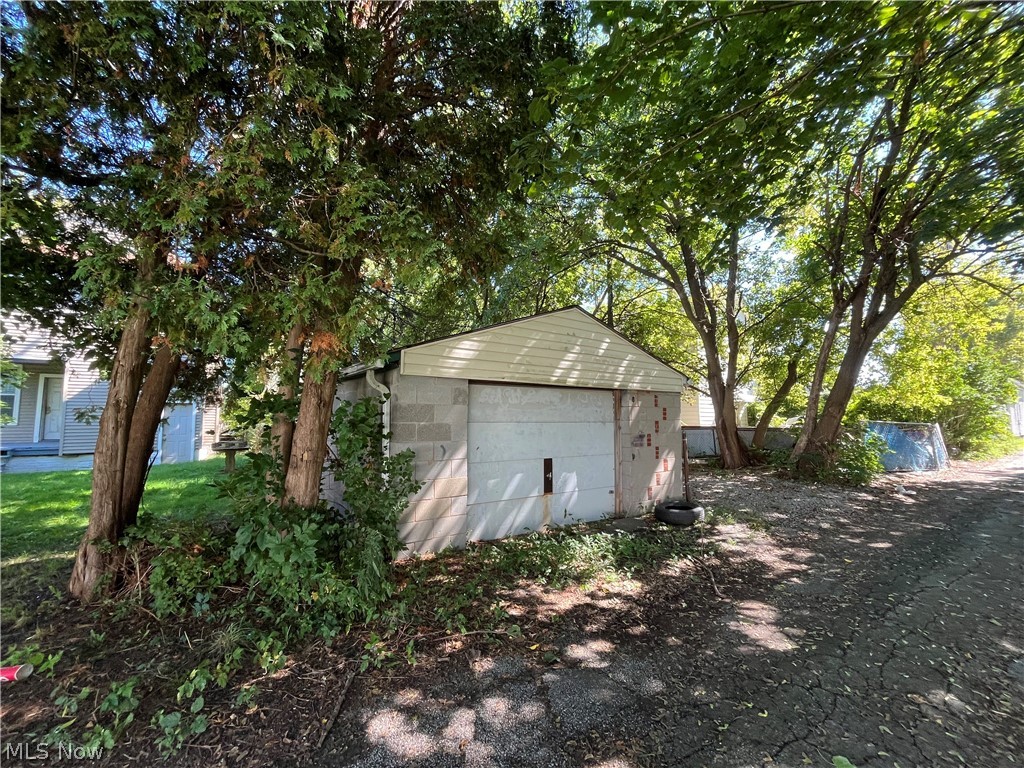 2164 W 45th Street Cleveland OH 44102