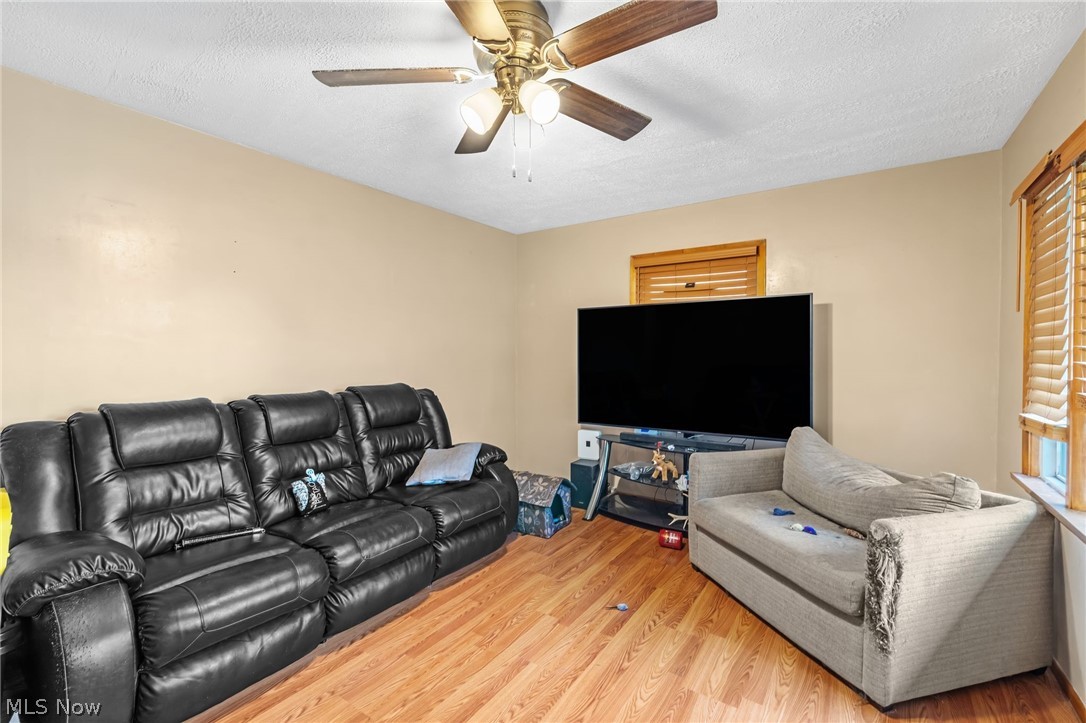 344 Rice Avenue NE Canton OH 44704