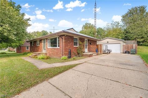 344 Rice Avenue NE Canton OH 44704