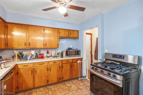 344 Rice Avenue NE Canton OH 44704