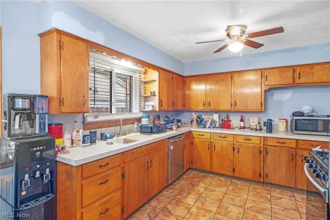 344 Rice Avenue NE Canton OH 44704