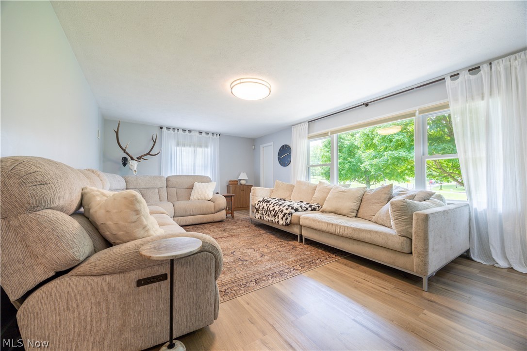 32 Lakeview Drive Millersburg OH 44654