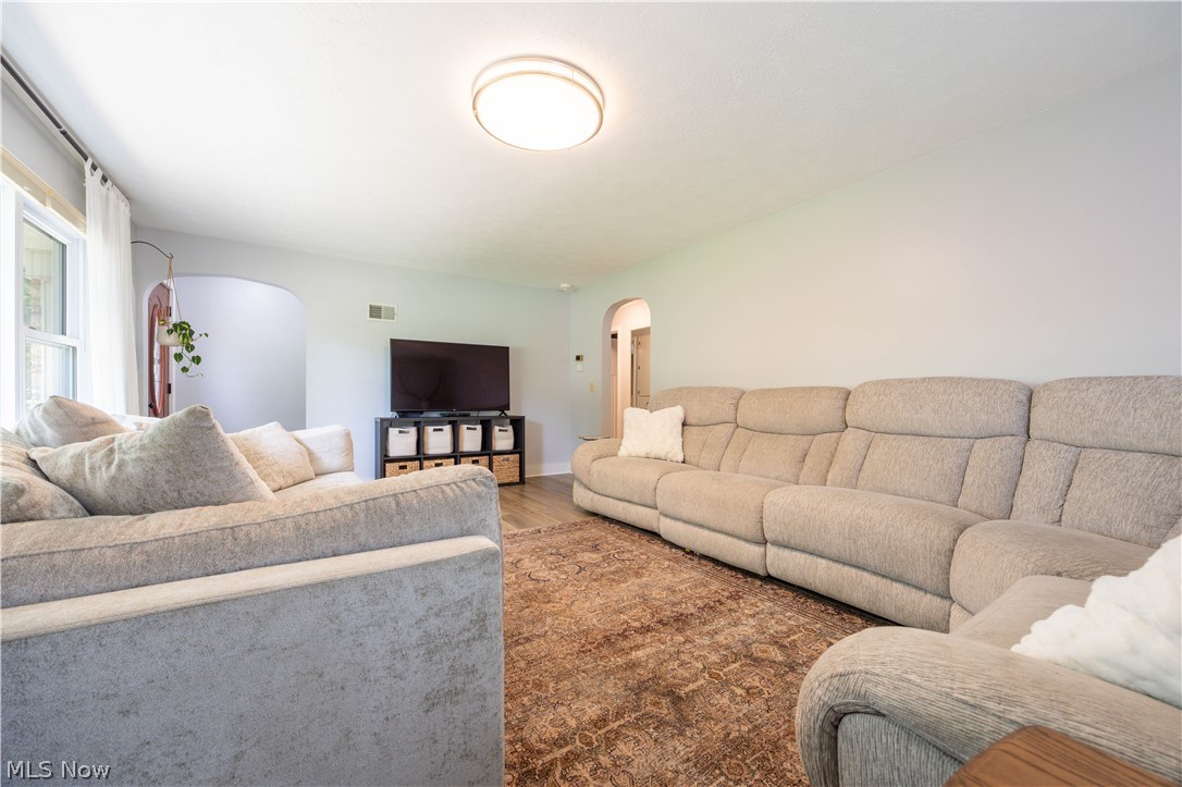 32 Lakeview Drive Millersburg OH 44654