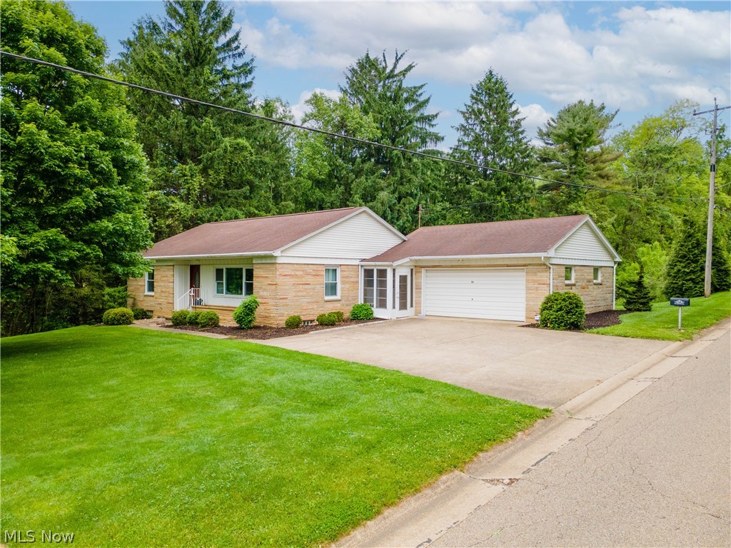 32 Lakeview Drive Millersburg OH 44654