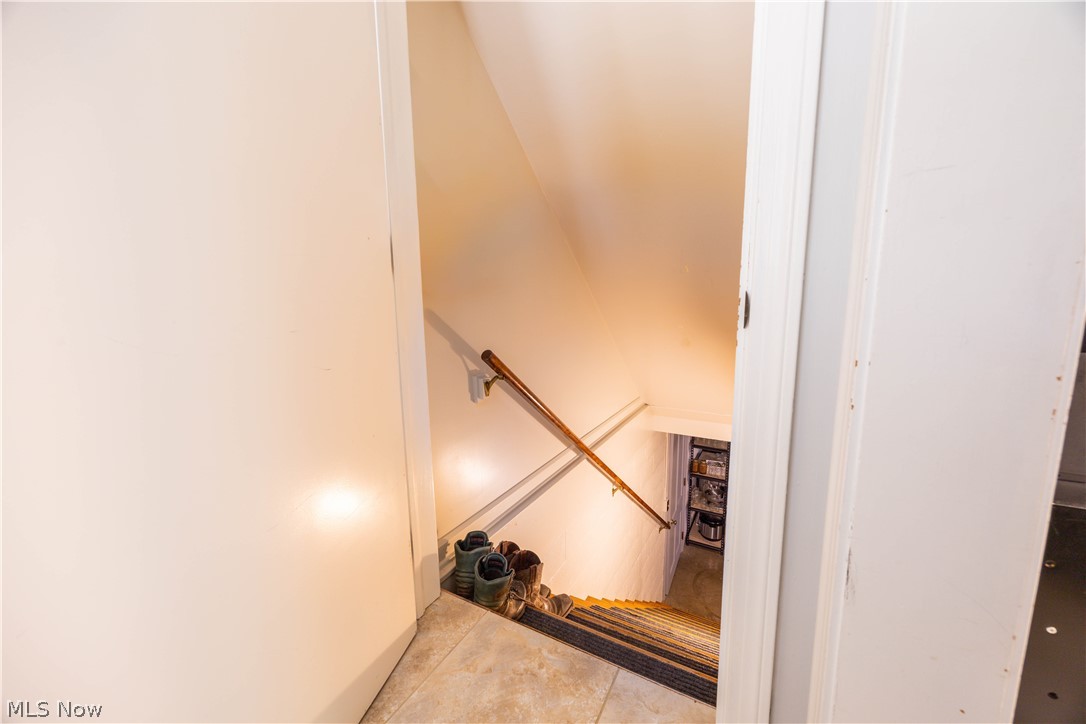 32 Lakeview Drive Millersburg OH 44654