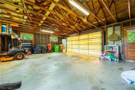 32 Lakeview Drive Millersburg OH 44654