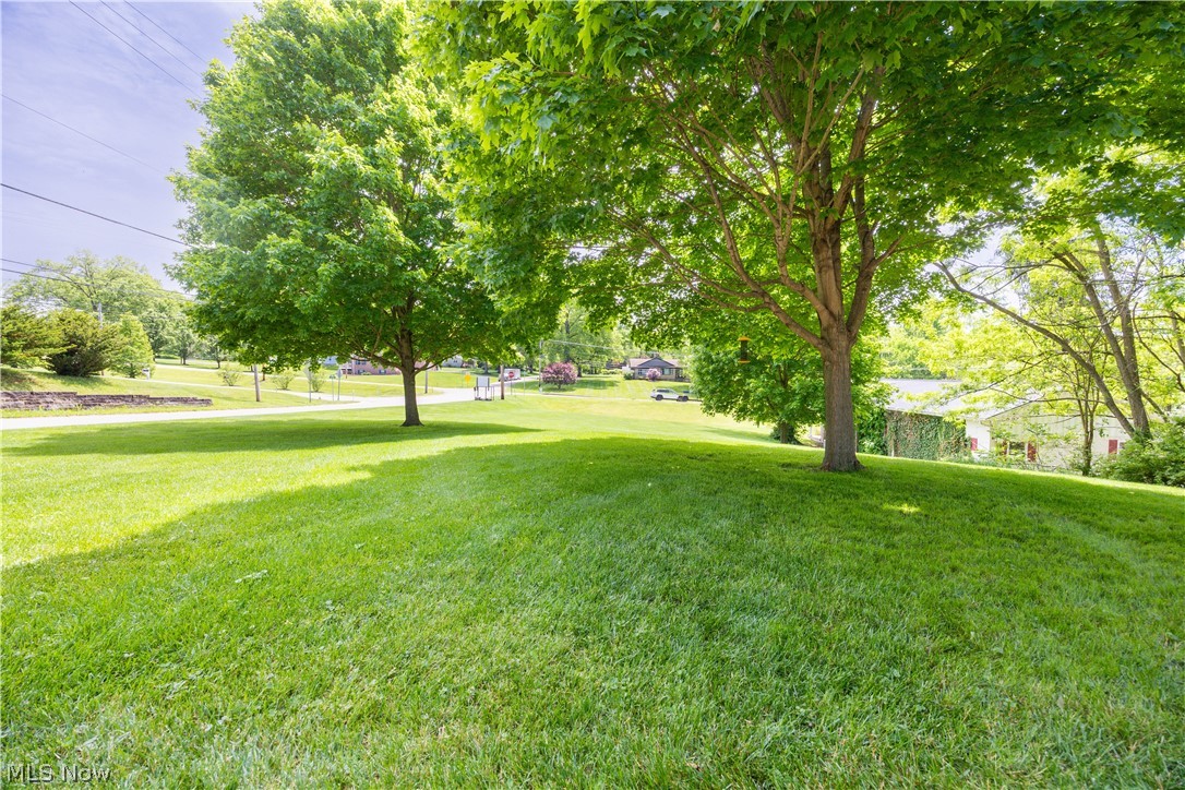 32 Lakeview Drive Millersburg OH 44654
