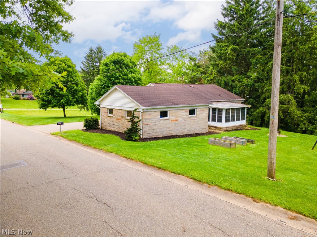 32 Lakeview Drive Millersburg OH 44654