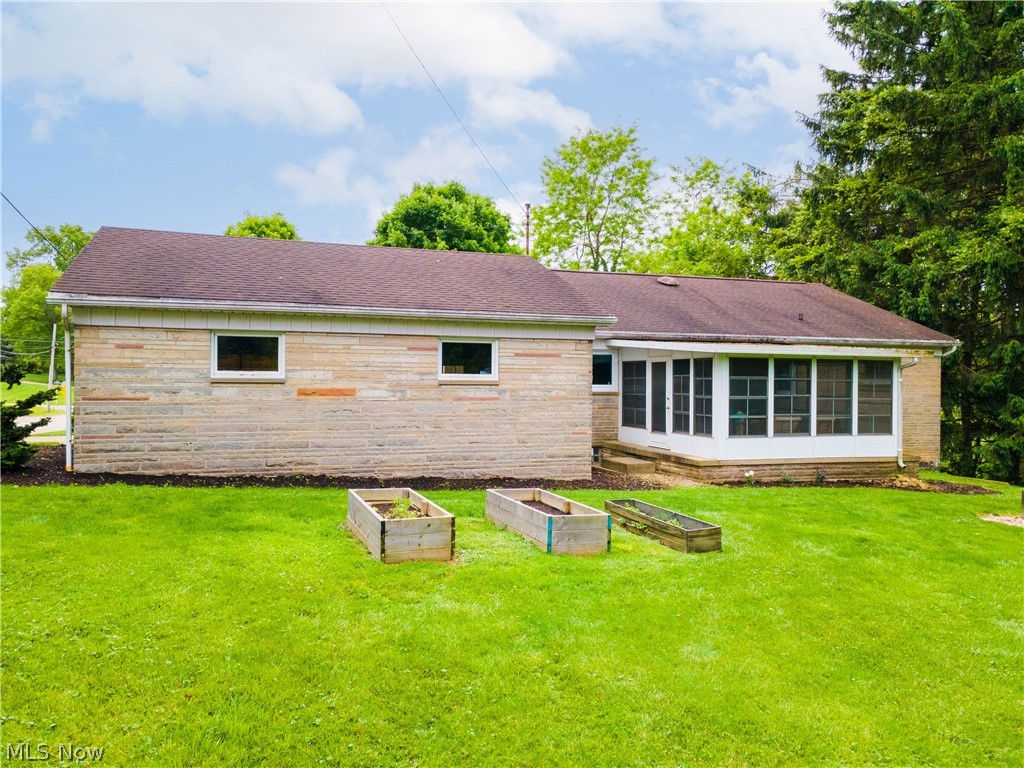 32 Lakeview Drive Millersburg OH 44654