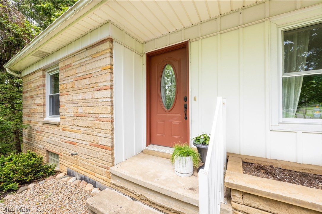 32 Lakeview Drive Millersburg OH 44654