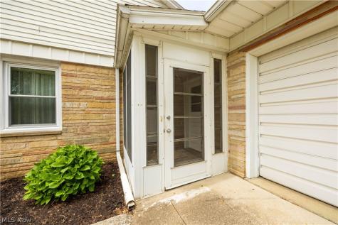 32 Lakeview Drive Millersburg OH 44654
