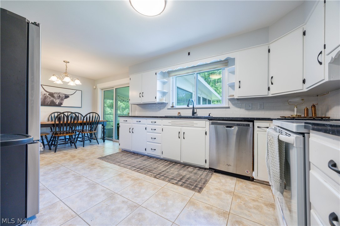 32 Lakeview Drive Millersburg OH 44654