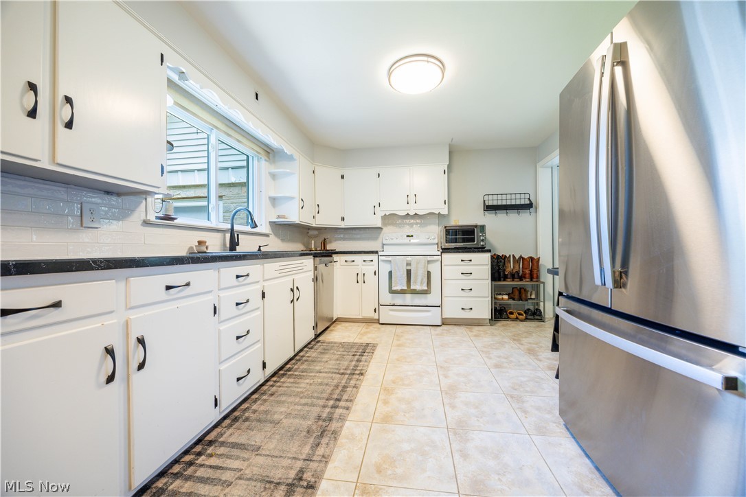 32 Lakeview Drive Millersburg OH 44654
