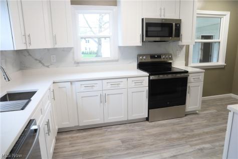 3630 Fenley Road Cleveland Heights OH 44121