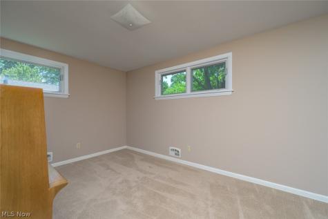 668 Highland Avenue Wadsworth OH 44281
