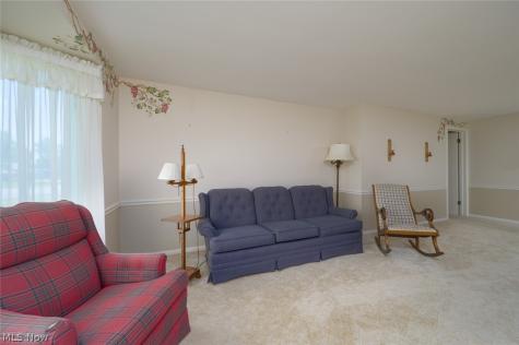 668 Highland Avenue Wadsworth OH 44281