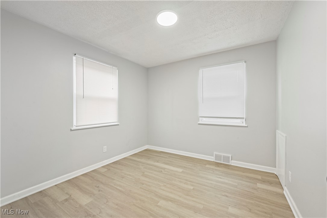 1289 Harpster Avenue Akron OH 44314