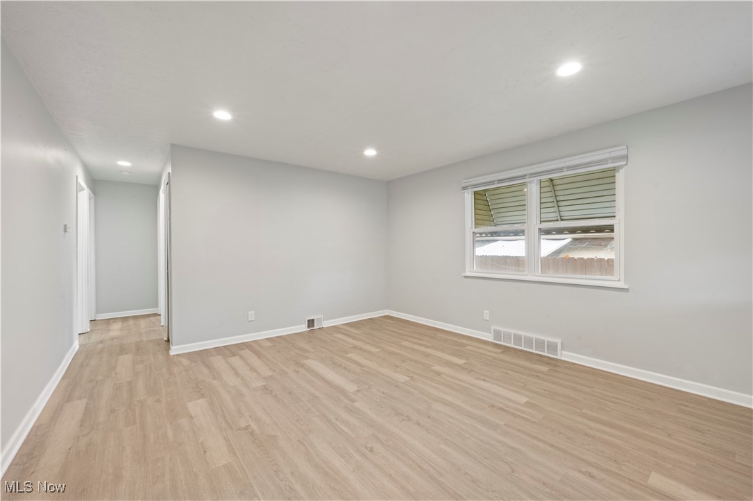 1289 Harpster Avenue Akron OH 44314