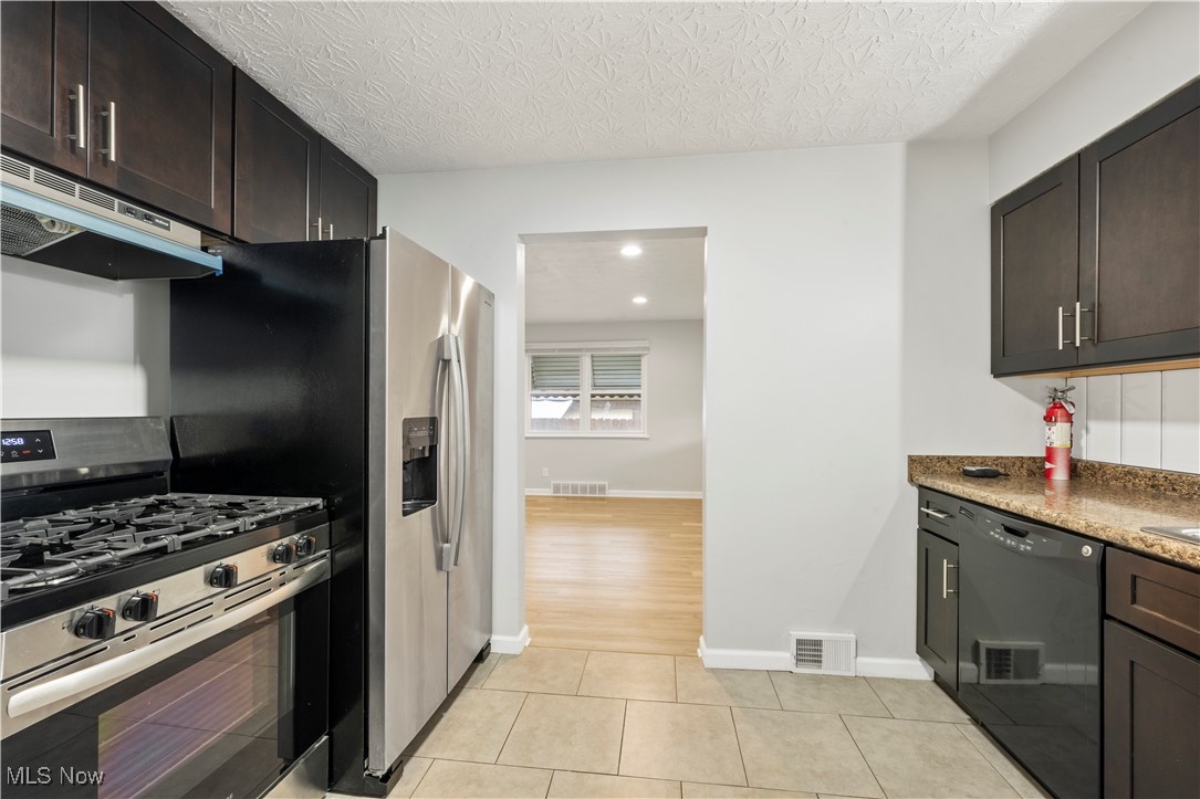 1289 Harpster Avenue Akron OH 44314