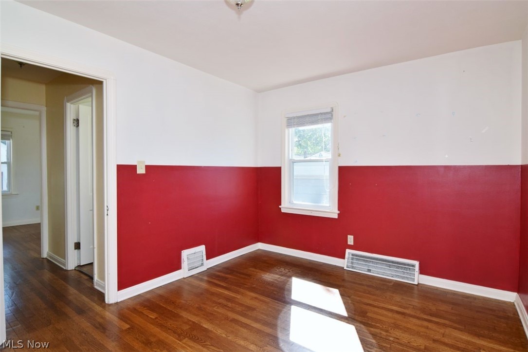 5011 Pershing Avenue Parma OH 44134