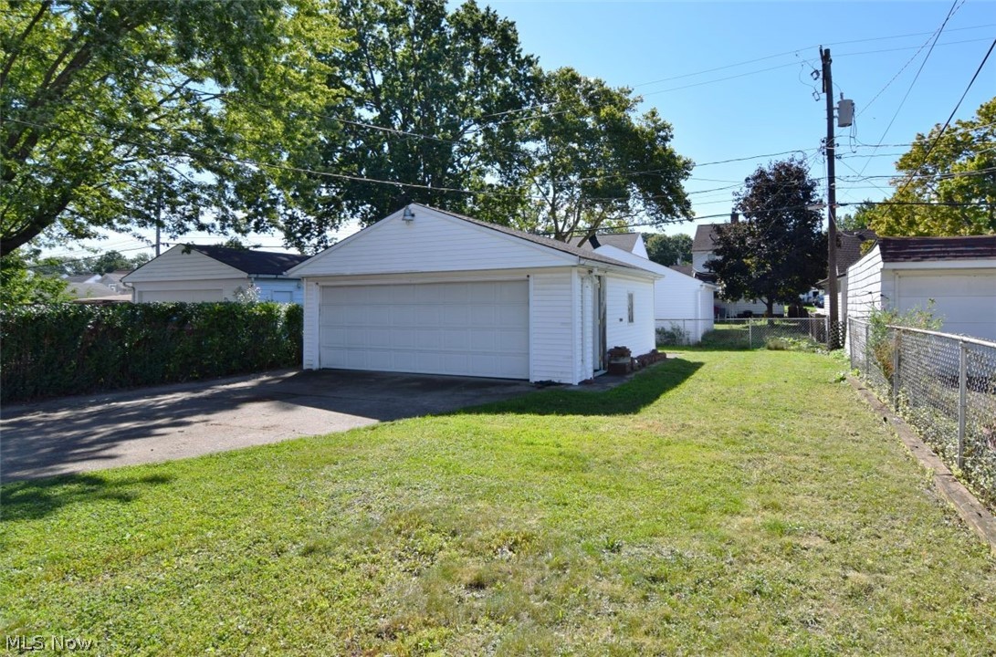 5011 Pershing Avenue Parma OH 44134