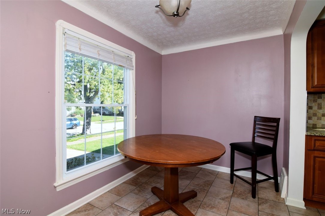 5011 Pershing Avenue Parma OH 44134