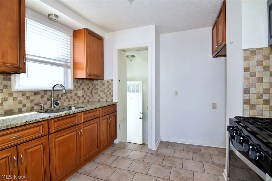 5011 Pershing Avenue Parma OH 44134