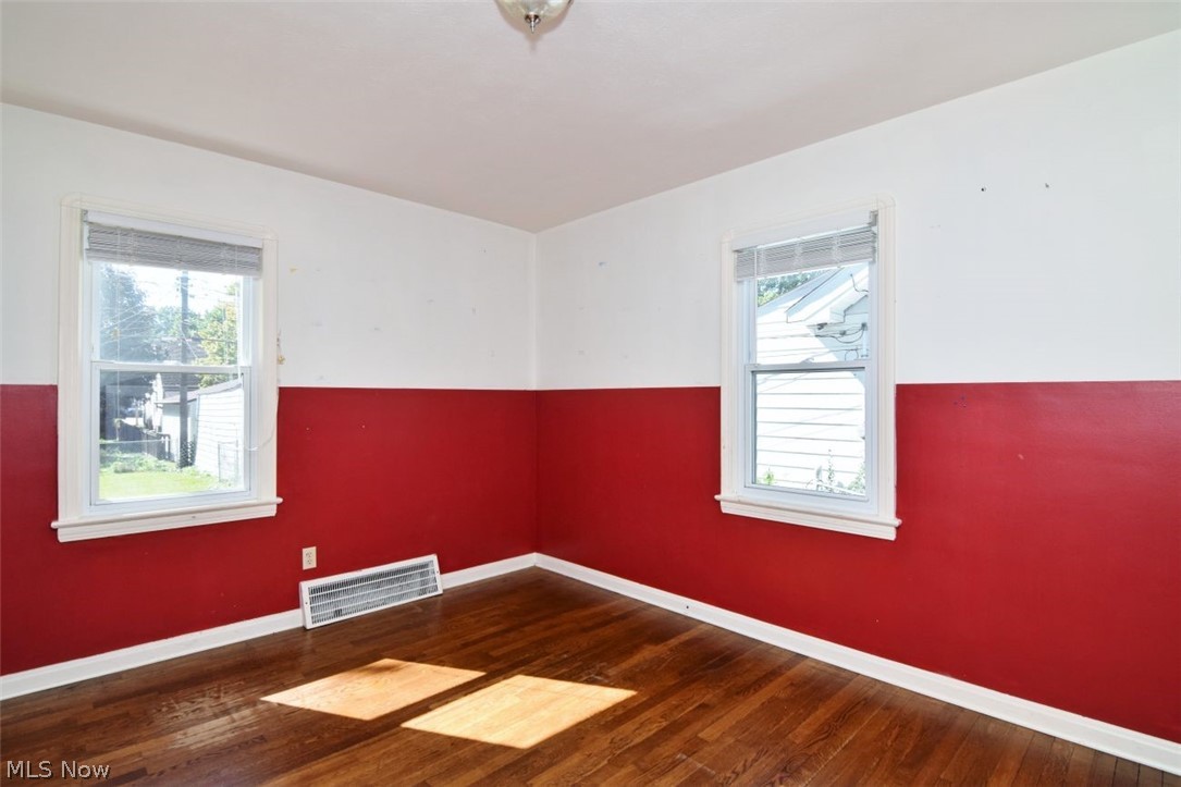 5011 Pershing Avenue Parma OH 44134