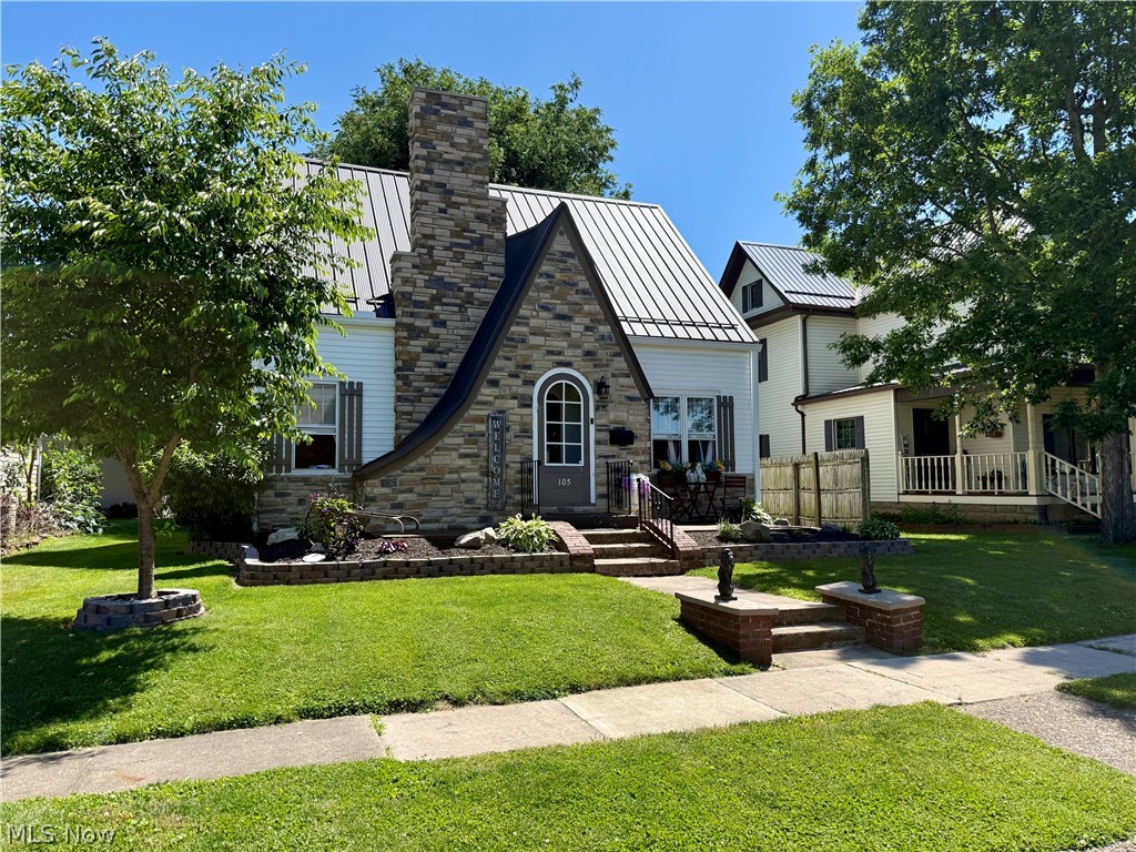105 E Union Avenue West Lafayette OH 43845