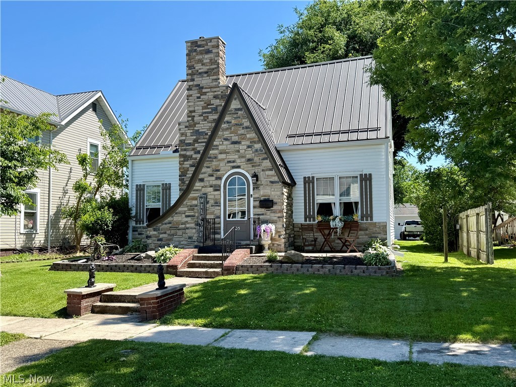 105 E Union Avenue West Lafayette OH 43845