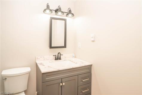767 E West Salem Road Creston OH 44217