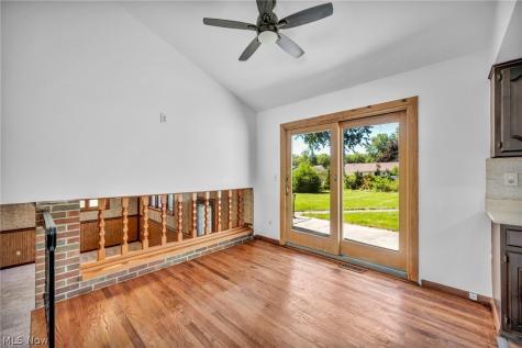 42988 Woodhill Drive Elyria OH 44035