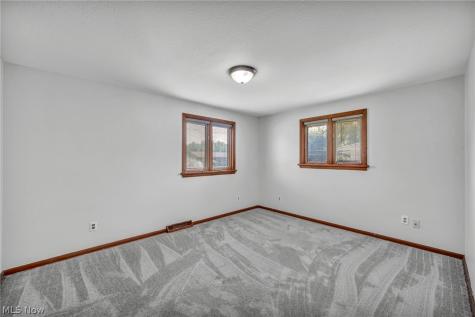 42988 Woodhill Drive Elyria OH 44035