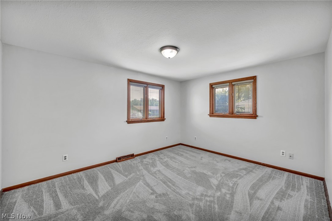 42988 Woodhill Drive Elyria OH 44035