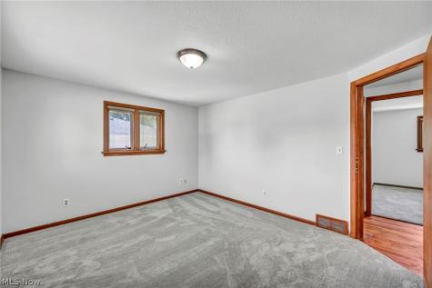 42988 Woodhill Drive Elyria OH 44035