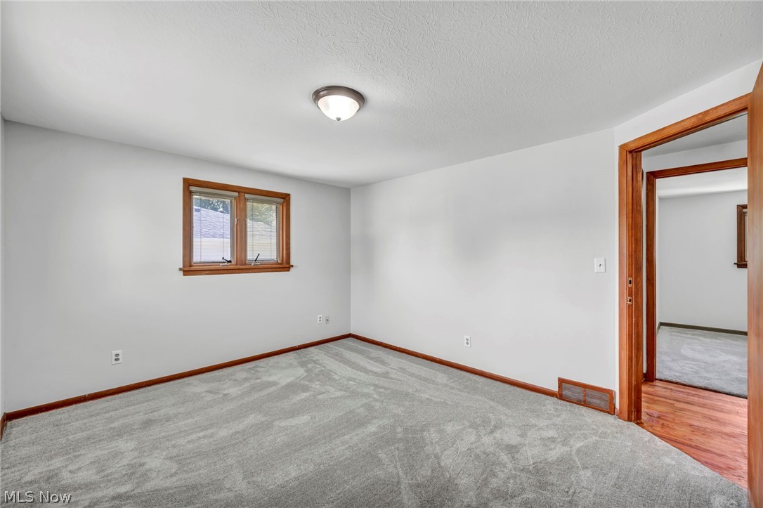 42988 Woodhill Drive Elyria OH 44035