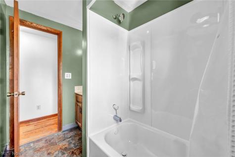 42988 Woodhill Drive Elyria OH 44035