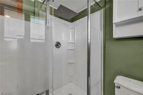 42988 Woodhill Drive Elyria OH 44035