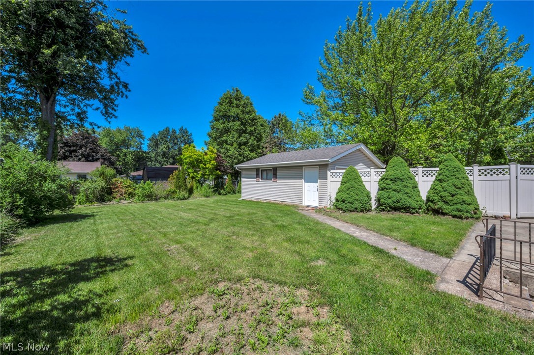 42988 Woodhill Drive Elyria OH 44035