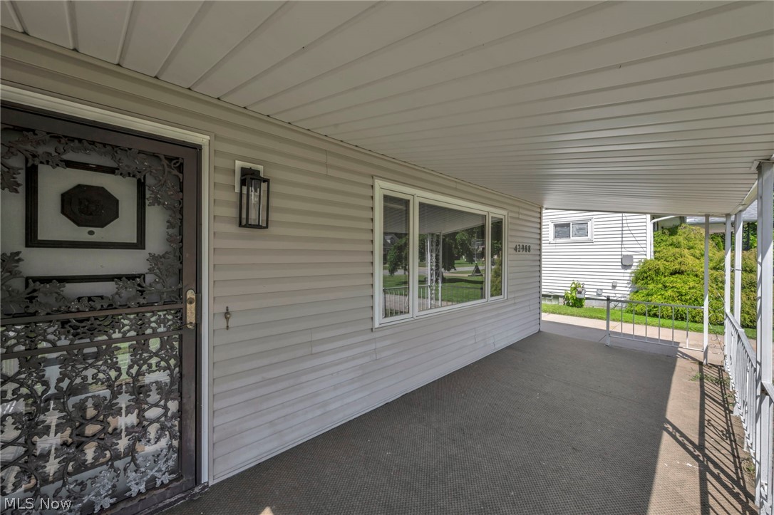 42988 Woodhill Drive Elyria OH 44035
