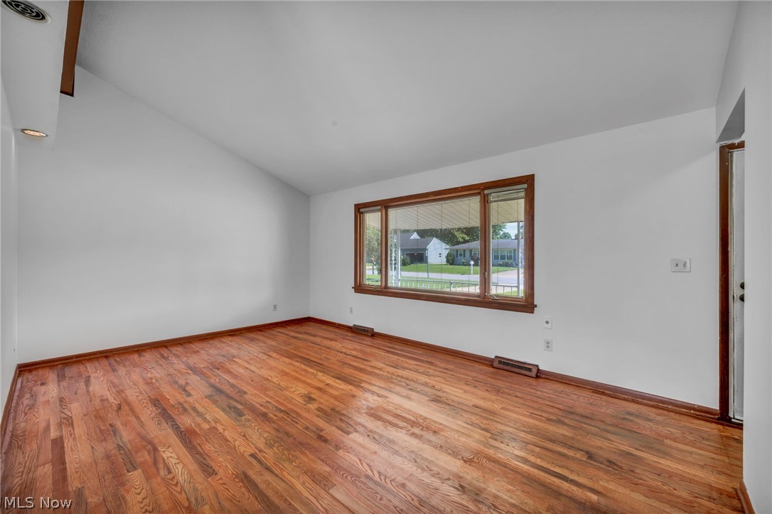 42988 Woodhill Drive Elyria OH 44035
