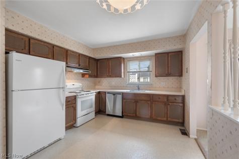 25060 Randall Drive North Olmsted OH 44070
