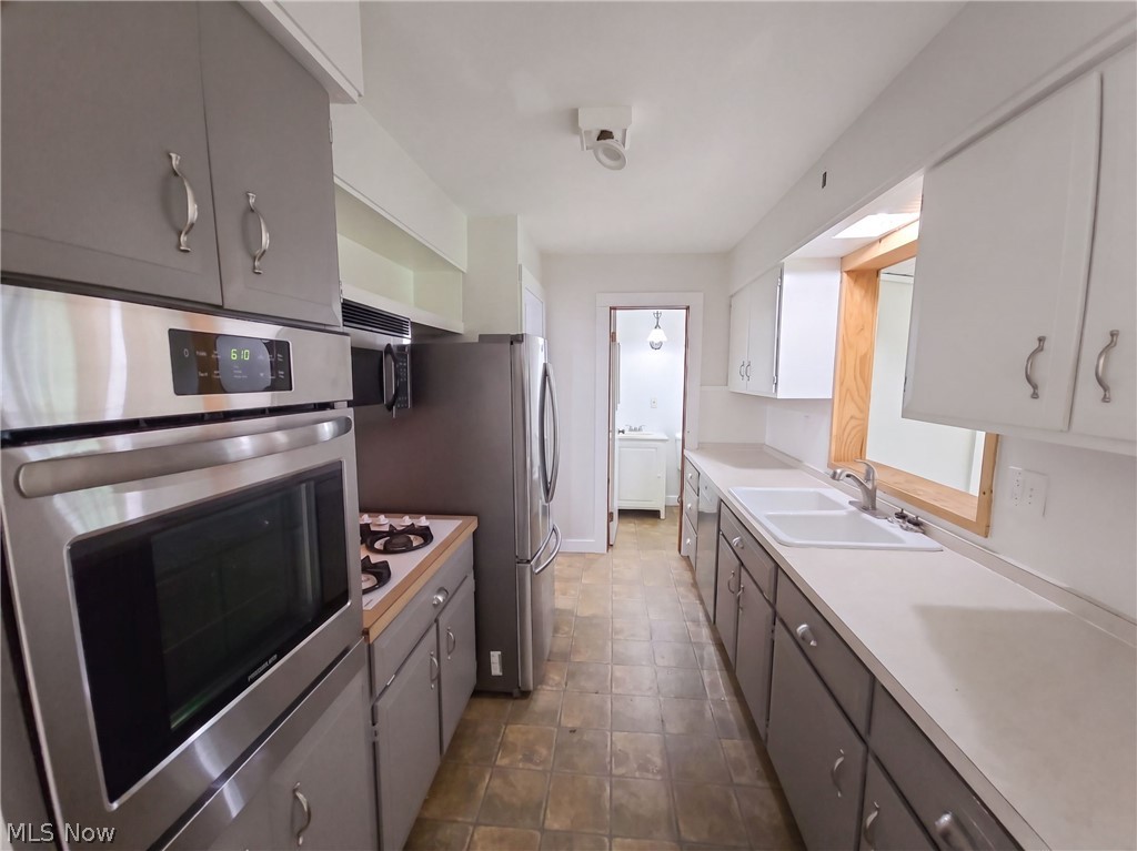 211 Roshon Drive Medina OH 44256
